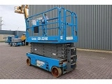 GENIE GS-3246 scissor lift