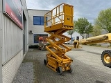 JLG 2030 ES scissor lift