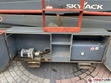 SKYJACK SJ-9250 scissor lift