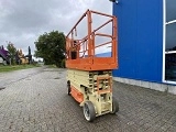 JLG 2630-ES scissor lift