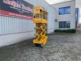 HAULOTTE Compact 8 scissor lift