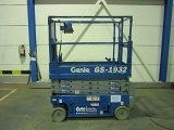 GENIE GS-1932 scissor lift