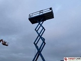 GENIE GS-3369 RT scissor lift