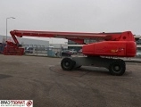 GENIE s-105 telescopic lift