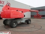 GENIE s-105 telescopic lift