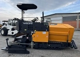 VOLVO ABG2820 tracked asphalt placer