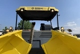 BOMAG BF 700 C 2 S 600 tracked asphalt placer