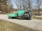 VOEGELE Super 800 tracked asphalt placer