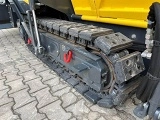 BOMAG BF 200 C 2 S 200 tracked asphalt placer