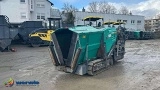 VOEGELE Super 800-3i tracked asphalt placer