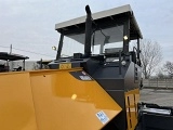 VOLVO ABG6820 tracked asphalt placer