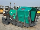 VOEGELE Super 800 tracked asphalt placer