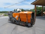 VOEGELE Super 800 tracked asphalt placer