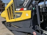 BOMAG BF 700 C 2 S 600 tracked asphalt placer