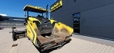 BOMAG BF 700 C 2 S 500 tracked asphalt placer