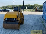 CATERPILLAR CB24 tandem roller