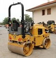 CATERPILLAR CB24B tandem roller