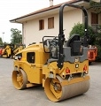 CATERPILLAR CB24B tandem roller