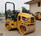 CATERPILLAR CB24B tandem roller