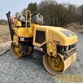 CATERPILLAR CB214E tandem roller