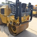 CATERPILLAR CB24B tandem roller