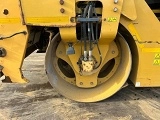 CATERPILLAR CB44B tandem roller