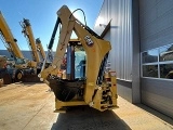 CATERPILLAR 424B excavator-loader