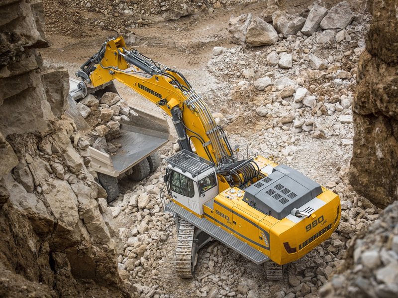 <b>HITACHI</b> ZX210H-3G Crawler Excavator