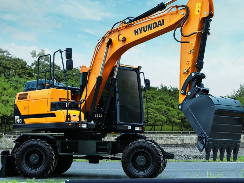 HYUNDAI HW140 Wheel-Type Excavator
