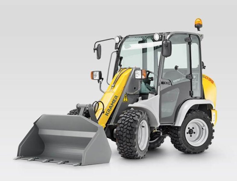 <b>GIANT</b> G2500 X-tra HD Front Loader