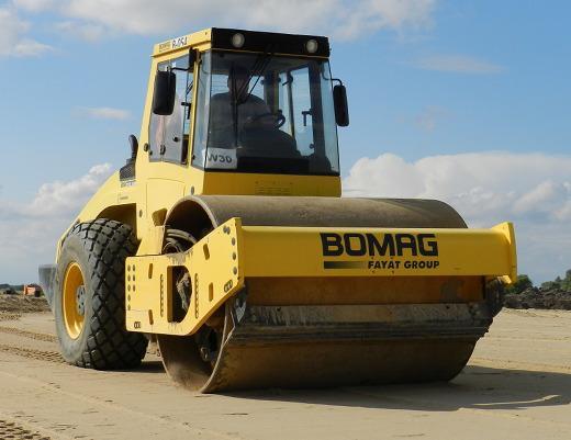 BOMAG BW 214 D-4 Road Roller (Combined)