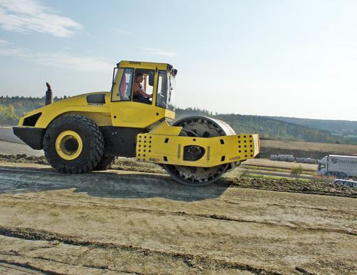 BOMAG BW 226 DH-4 BVC Road Roller (Combined)