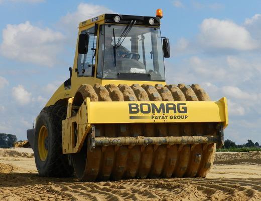 BOMAG BW 211 PD-4 Road Roller (Combined)