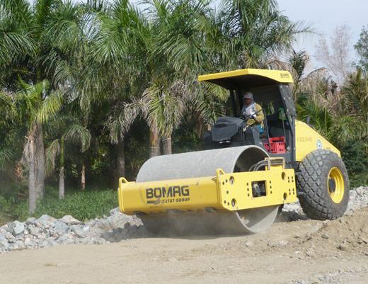 BOMAG BW 212 D-40 Road Roller (Combined)