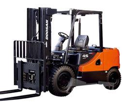 <b>DOOSAN</b> D 50 S 5 (3G) Forklift